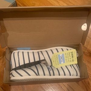 Toms classic white/navy riviera stripe slip on